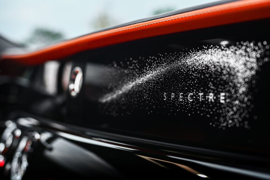 ROLLS-ROYCE MOTOR CARS OSLAVUJE VELMI ÚSPĚŠNÝ ROK 2023