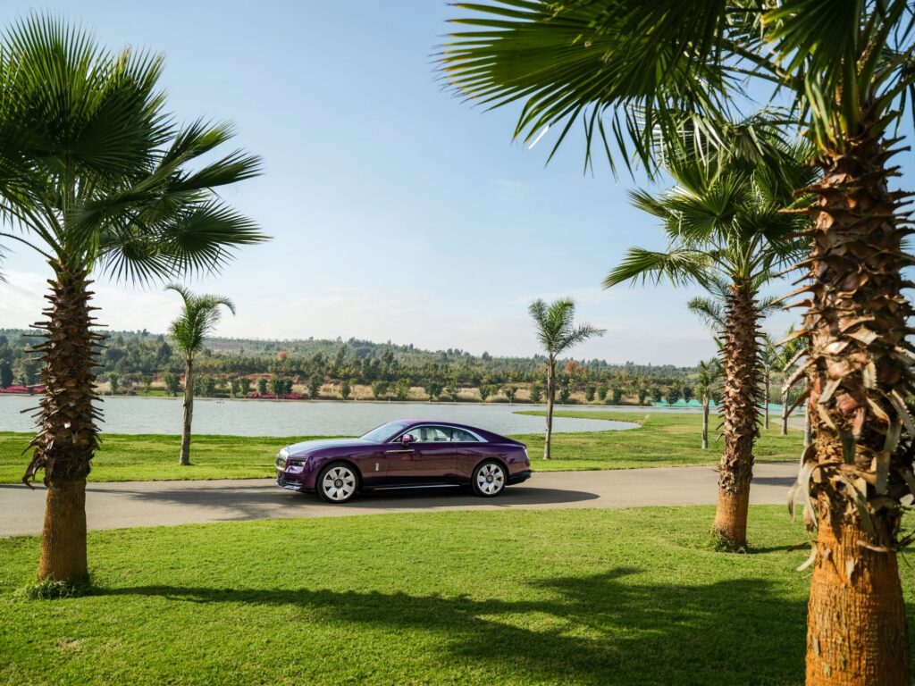 ROLLS-ROYCE MOTOR CARS OSLAVUJE VELMI ÚSPĚŠNÝ ROK 2023