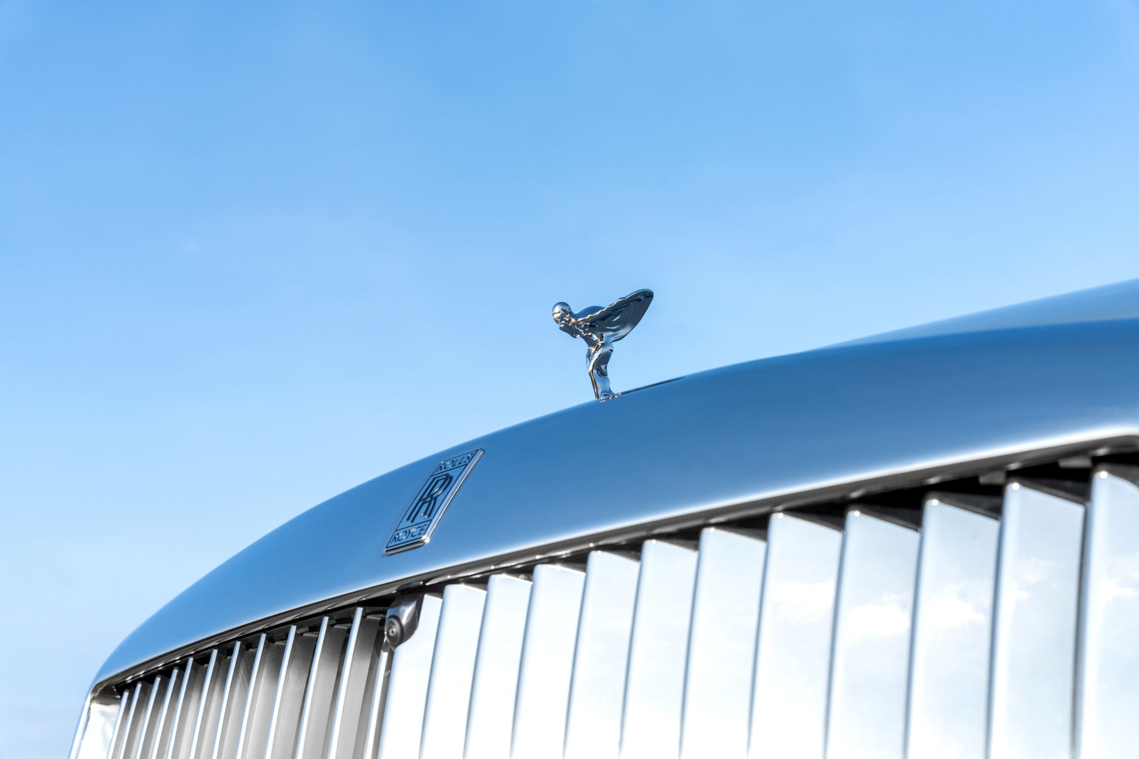 ROLLS-ROYCE MOTOR CARS OSLAVUJE VELMI ÚSPĚŠNÝ ROK 2023