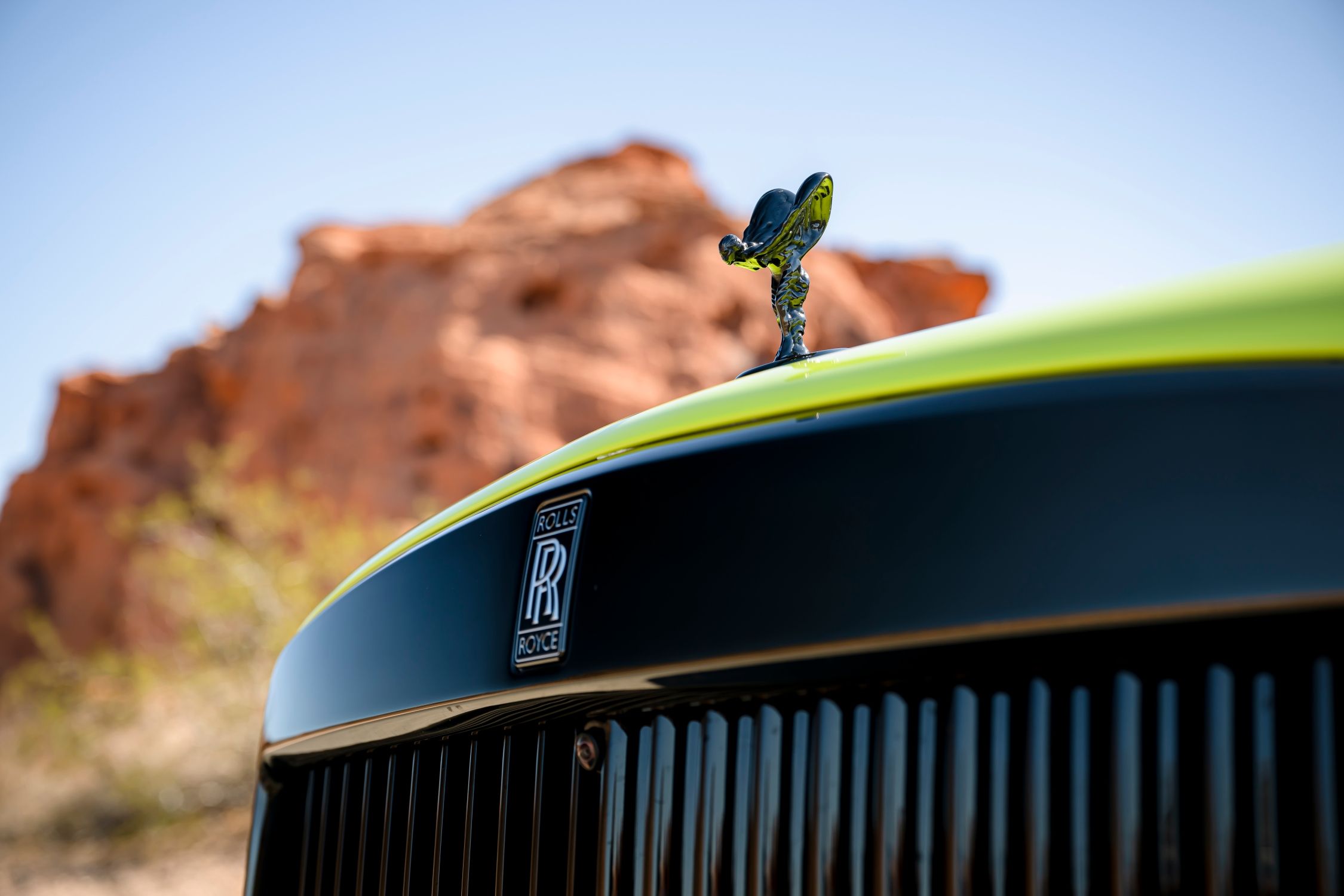 ROLLS-ROYCE MOTOR CARS OSLAVUJE VELMI ÚSPĚŠNÝ ROK 2023