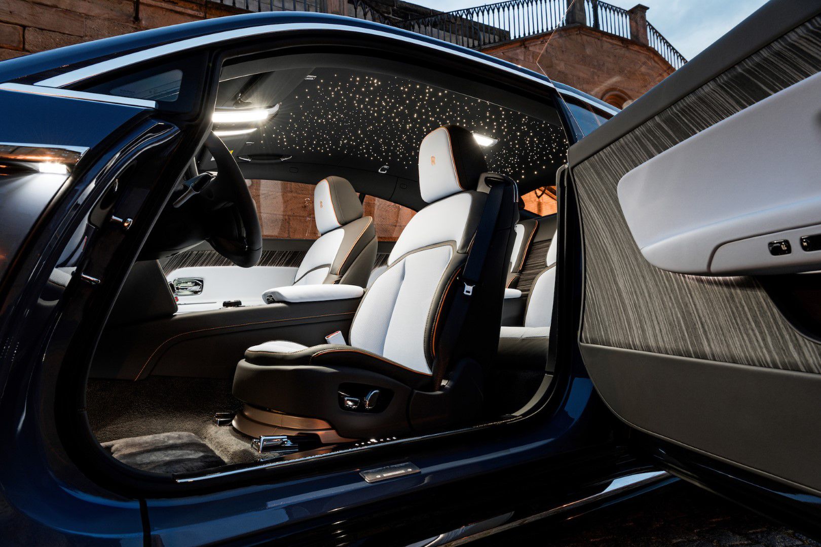 Rolls-Royce Motor Cars Prague loni překonal další rekord