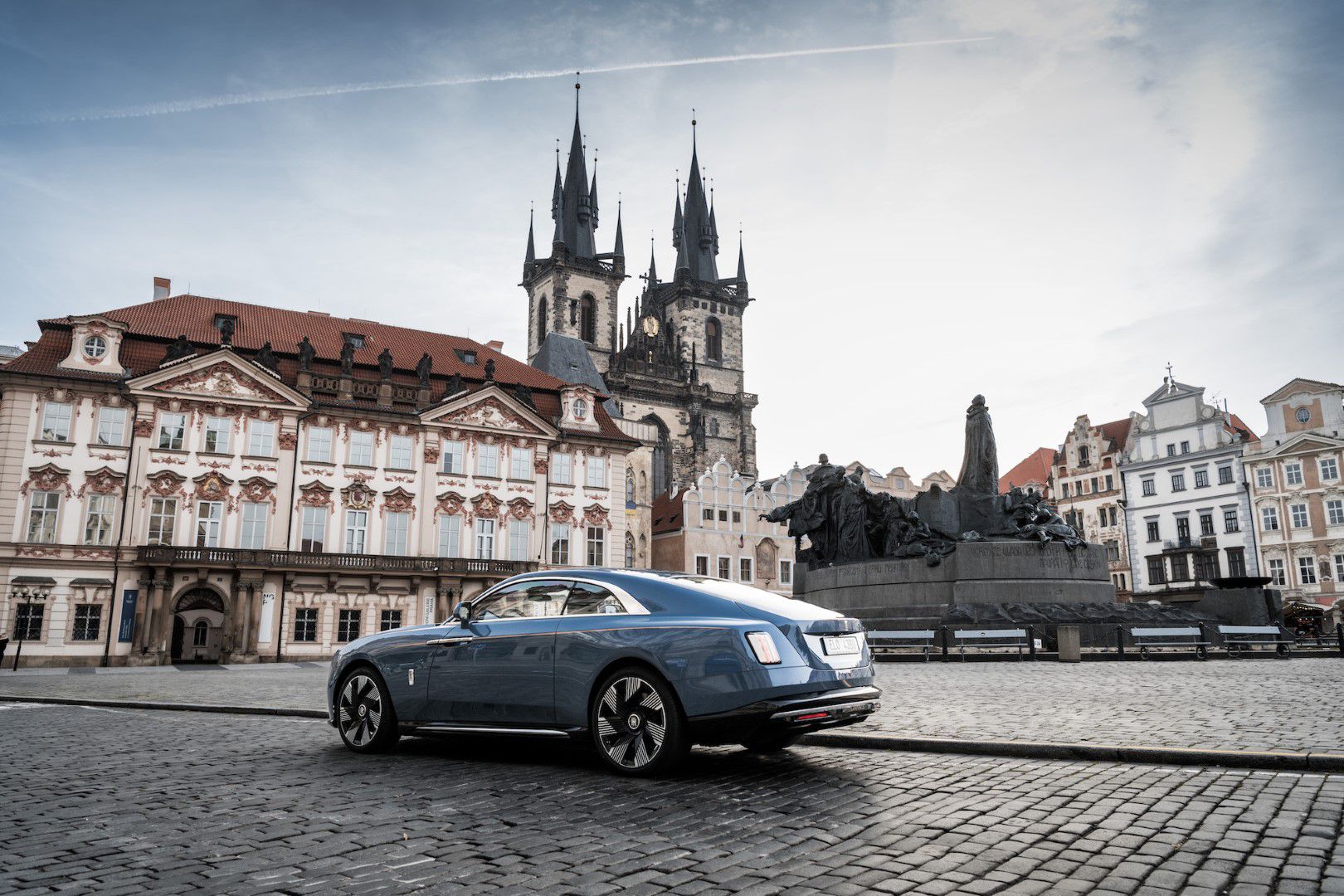 Rolls-Royce Motor Cars Prague loni překonal další rekord