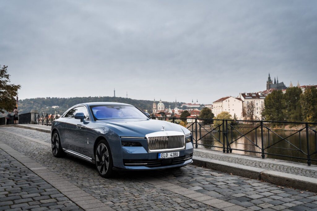 Rolls-Royce Motor Cars Prague loni překonal další rekord