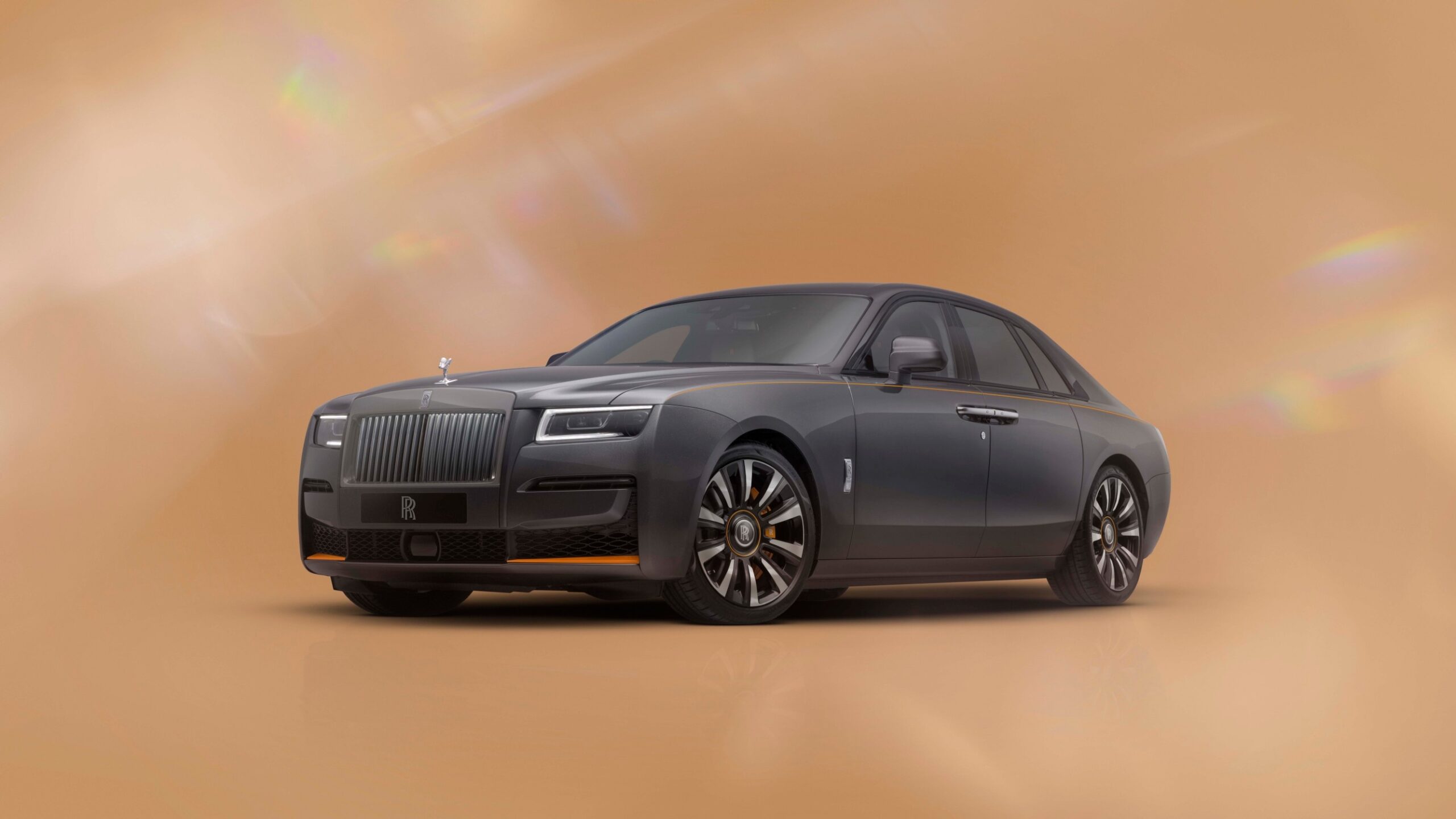 ROLLS-ROYCE GHOST PRISM: NADČASOVÝ ZPŮSOB SEBEVYJÁDŘENÍ
