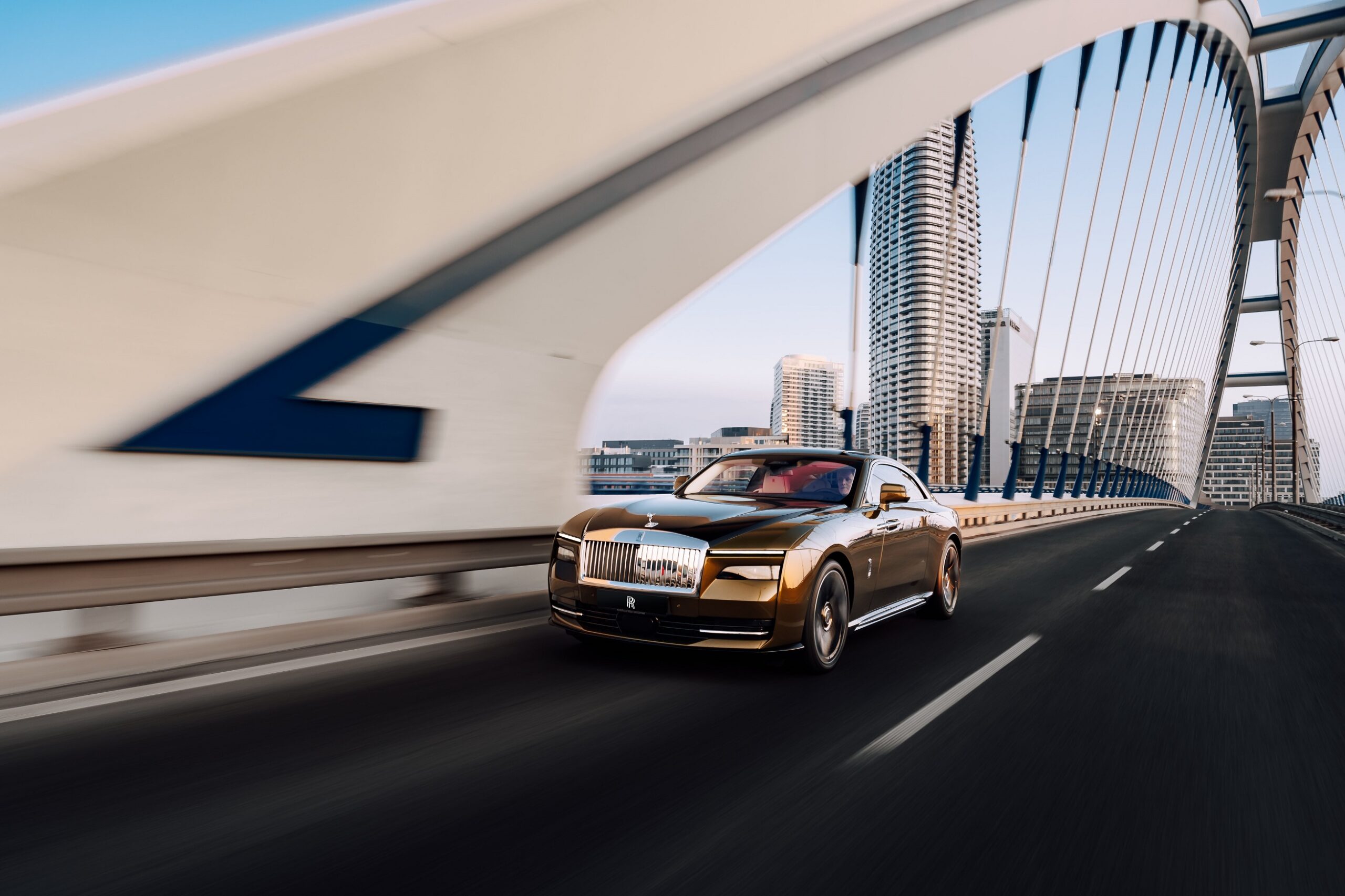 SLOVENSKÁ PREMIÉRA MODELU SPECTRE: VÝZNAMNÝ HISTORICKÝ MILNÍK PRO ROLLS-ROYCE MOTOR CARS PRAGUE