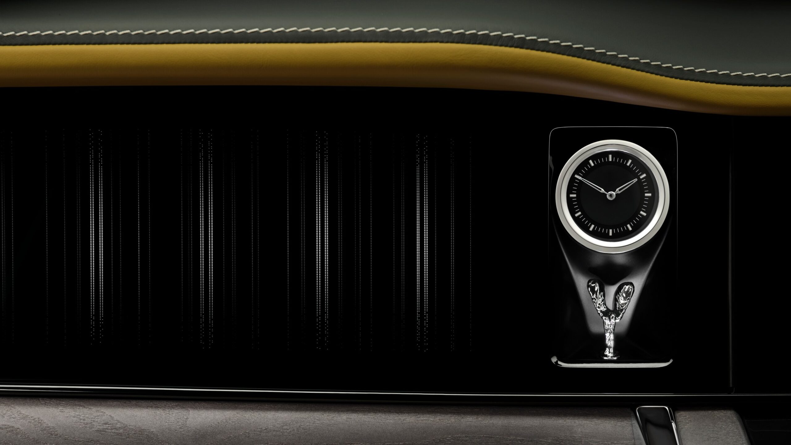 ROLLS-ROYCE PŘEDSTAVUJE CULLINAN SERIES II A CULLINAN SERIES II BLACK BADGE:
