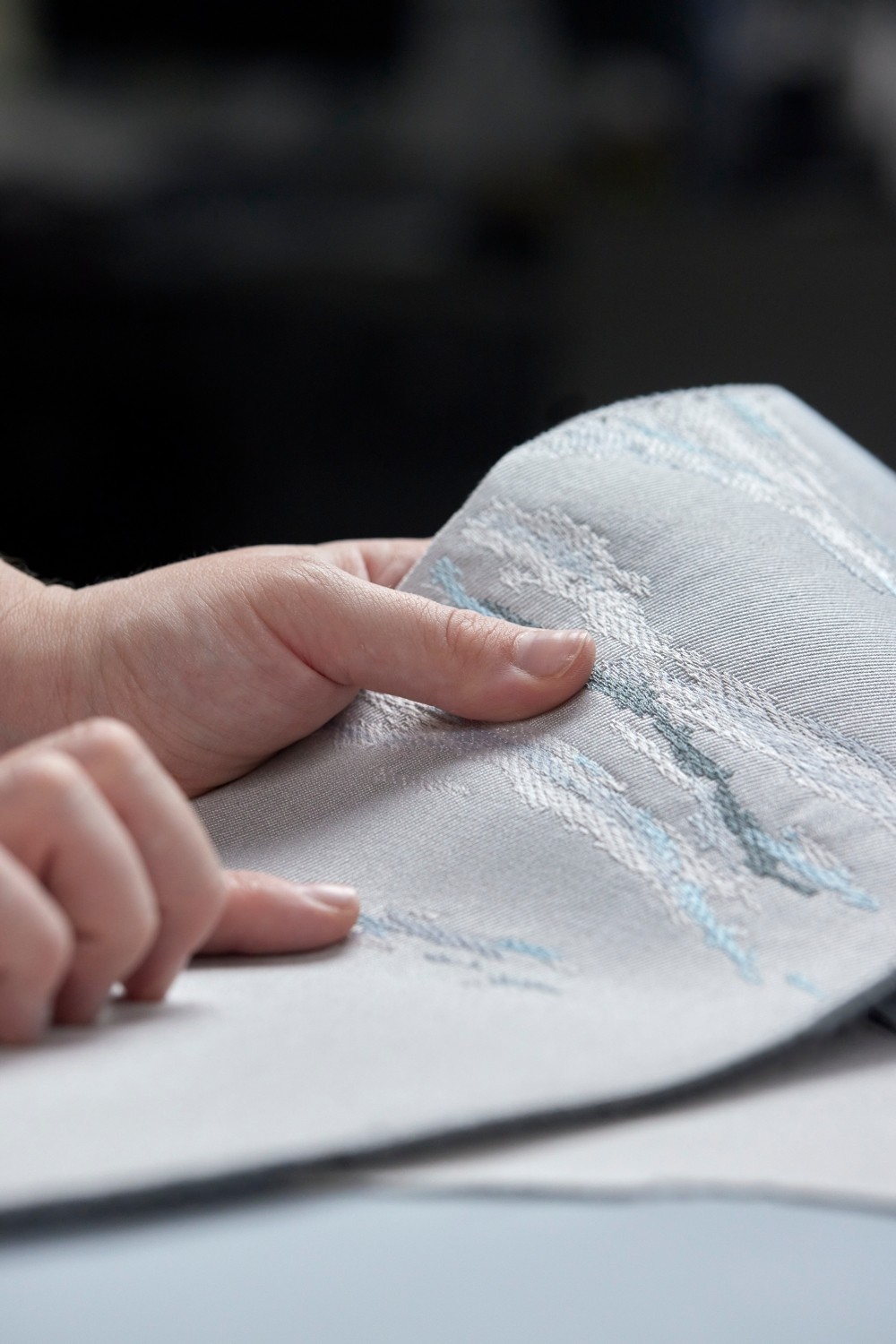 ROLLS-ROYCE PŘEDSTAVUJE PHANTOM SCINTILLA PRIVATE COLLECTION: POCTU SOŠCE SPIRIT OF ECSTASY