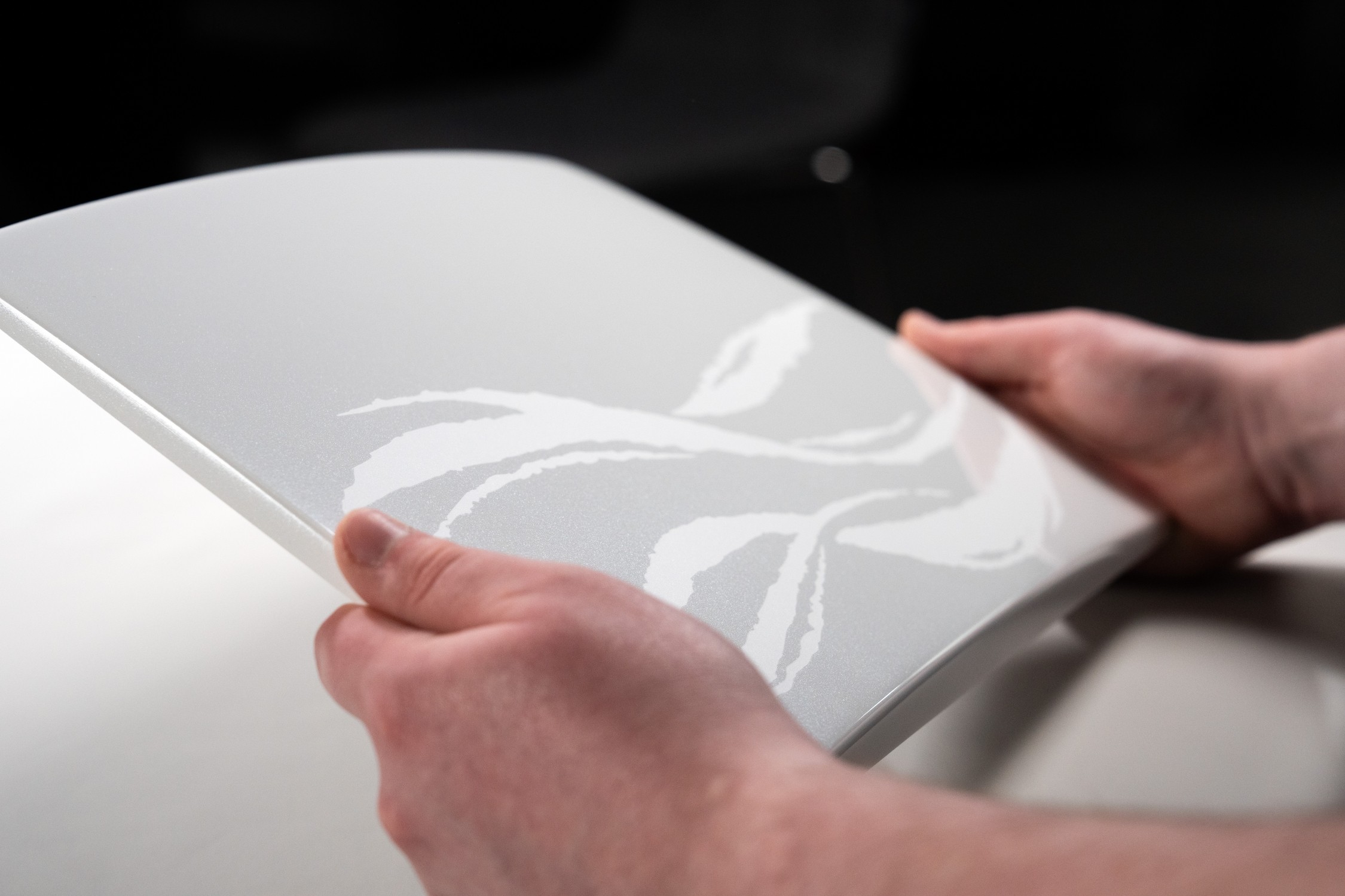 ROLLS-ROYCE PŘEDSTAVUJE PHANTOM SCINTILLA PRIVATE COLLECTION: POCTU SOŠCE SPIRIT OF ECSTASY