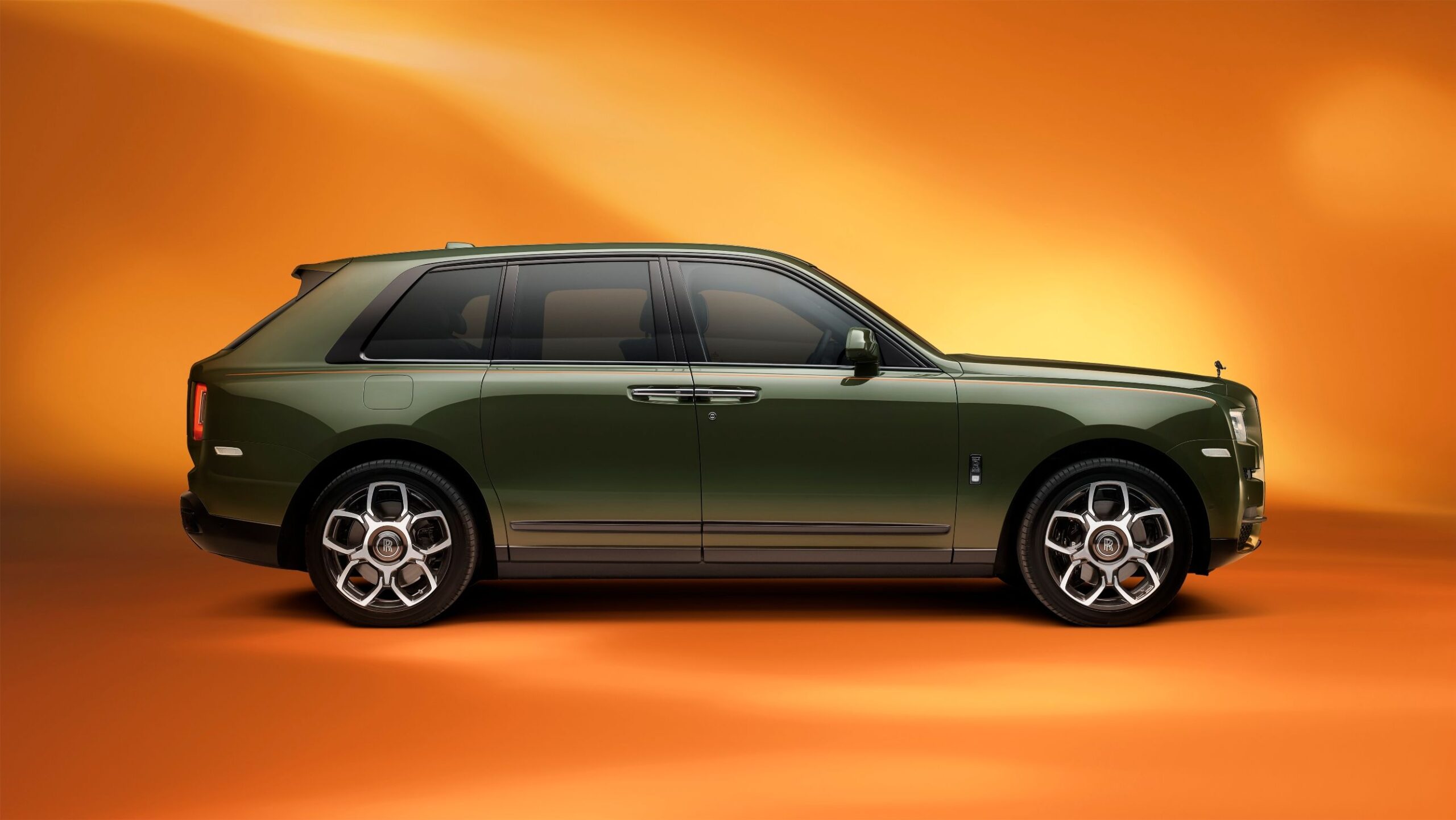 CULLINAN INSPIRED BY FASHION: KOLEKCE PRÊT-À-PORTER