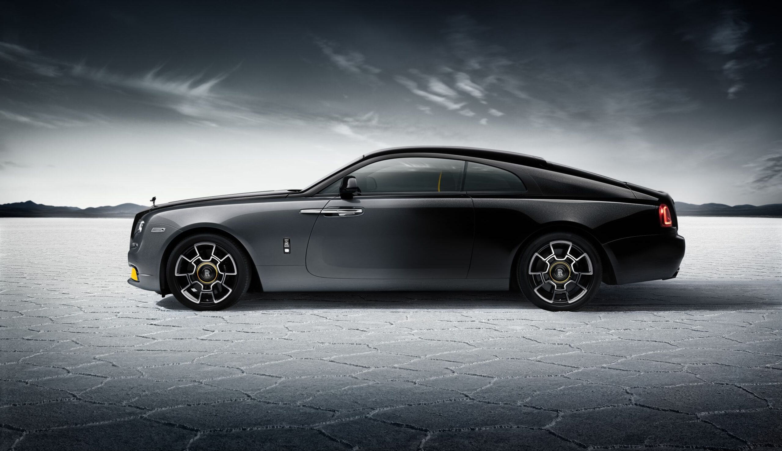 Rolls-Royce Wraith Black Badge Black Arrow