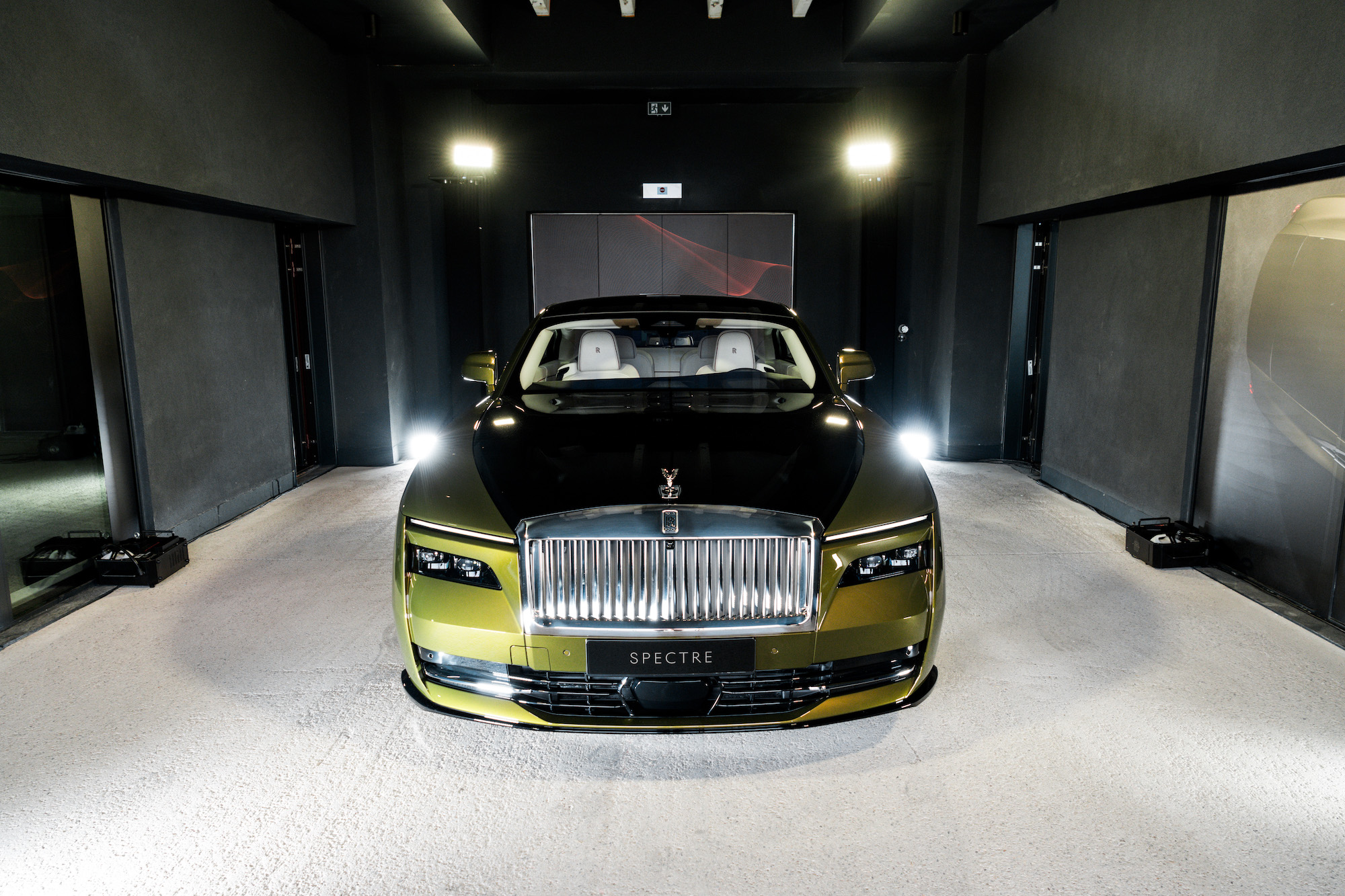 Premiéra modelu Spectre v České republice: Rolls-Royce Motor Cars Prague slaví historický milník