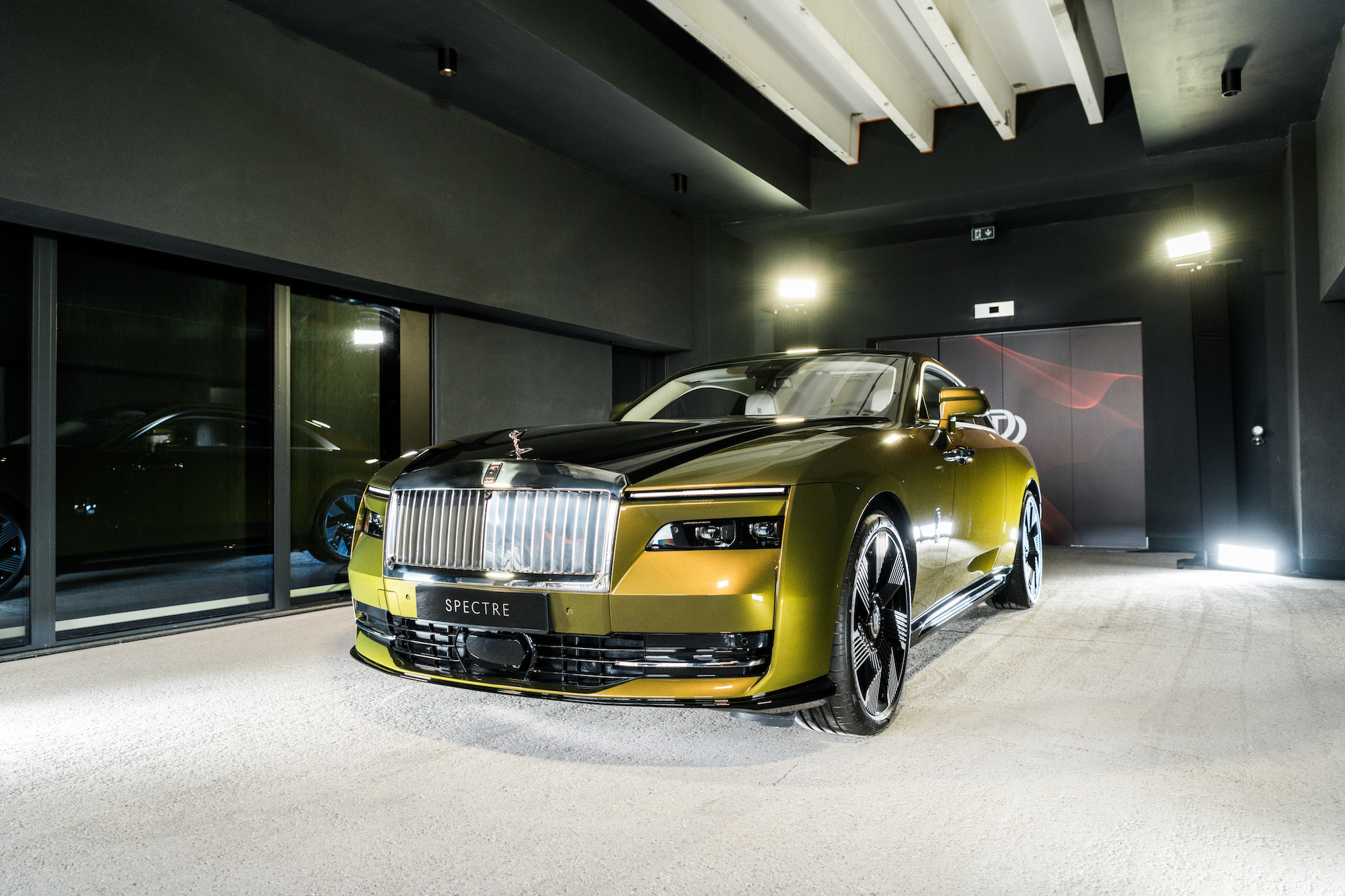 Premiéra modelu Spectre v České republice: Rolls-Royce Motor Cars Prague slaví historický milník