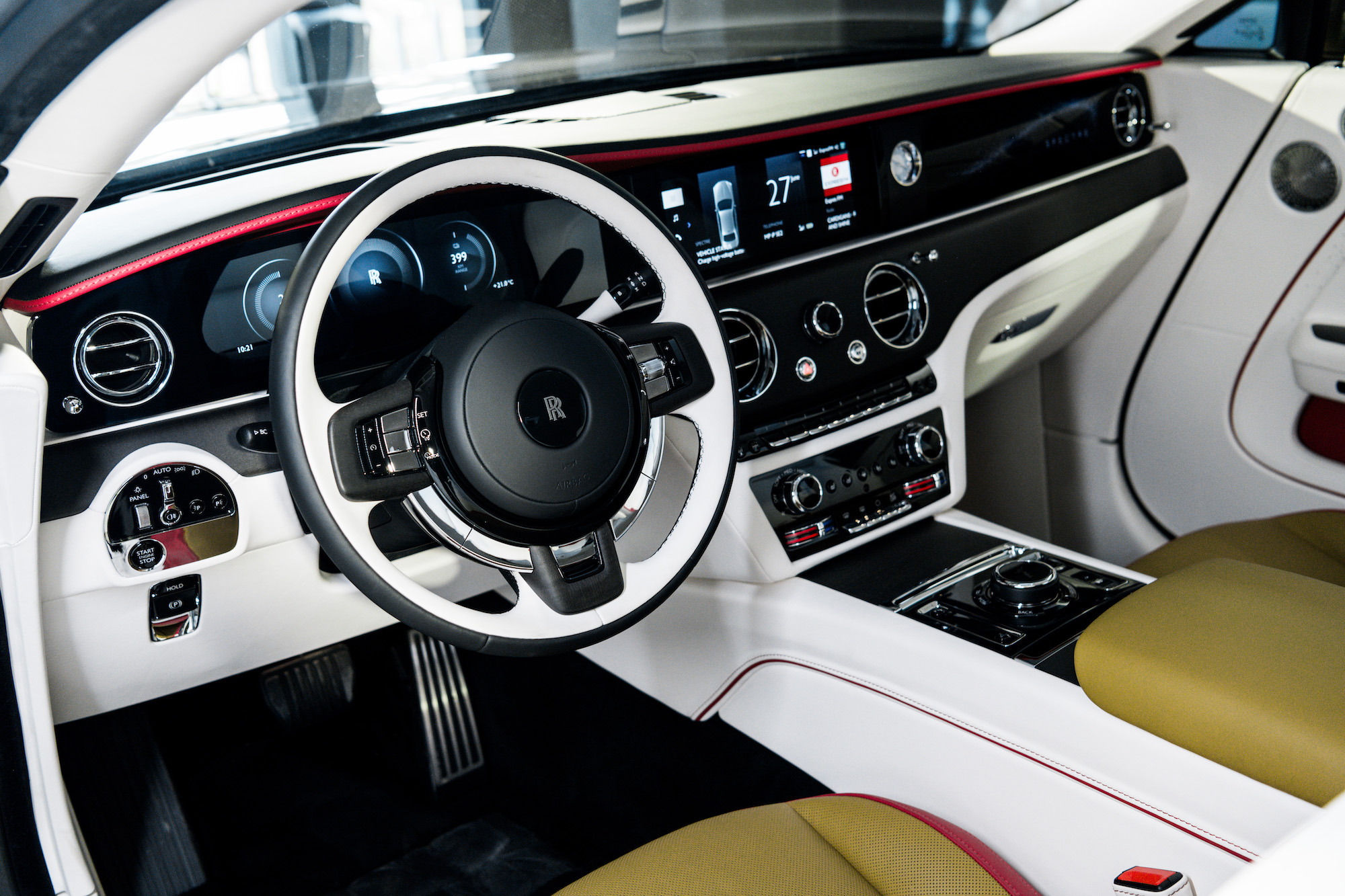 Premiéra modelu Spectre v České republice: Rolls-Royce Motor Cars Prague slaví historický milník