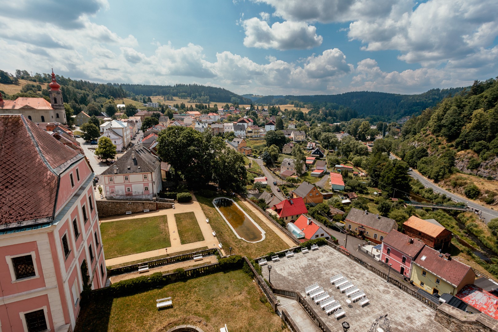 Karlovy Vary už poosmé rozzářila festivalová atmosféra s vášní Spirit of Ecstasy