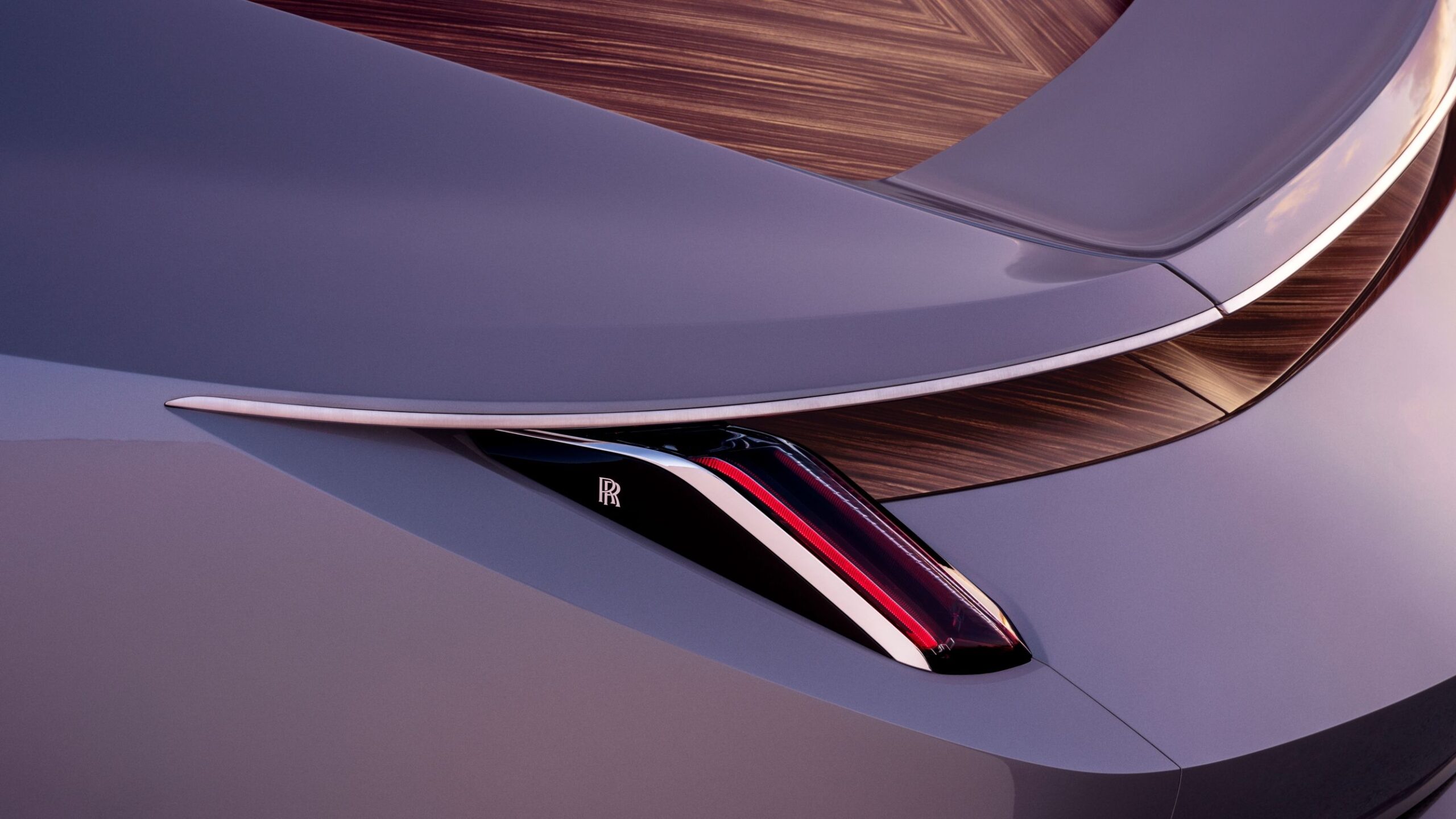 Rolls-Royce představuje Droptail Amethyst: Vyjádření ušlechtilosti, čirosti a odolnosti