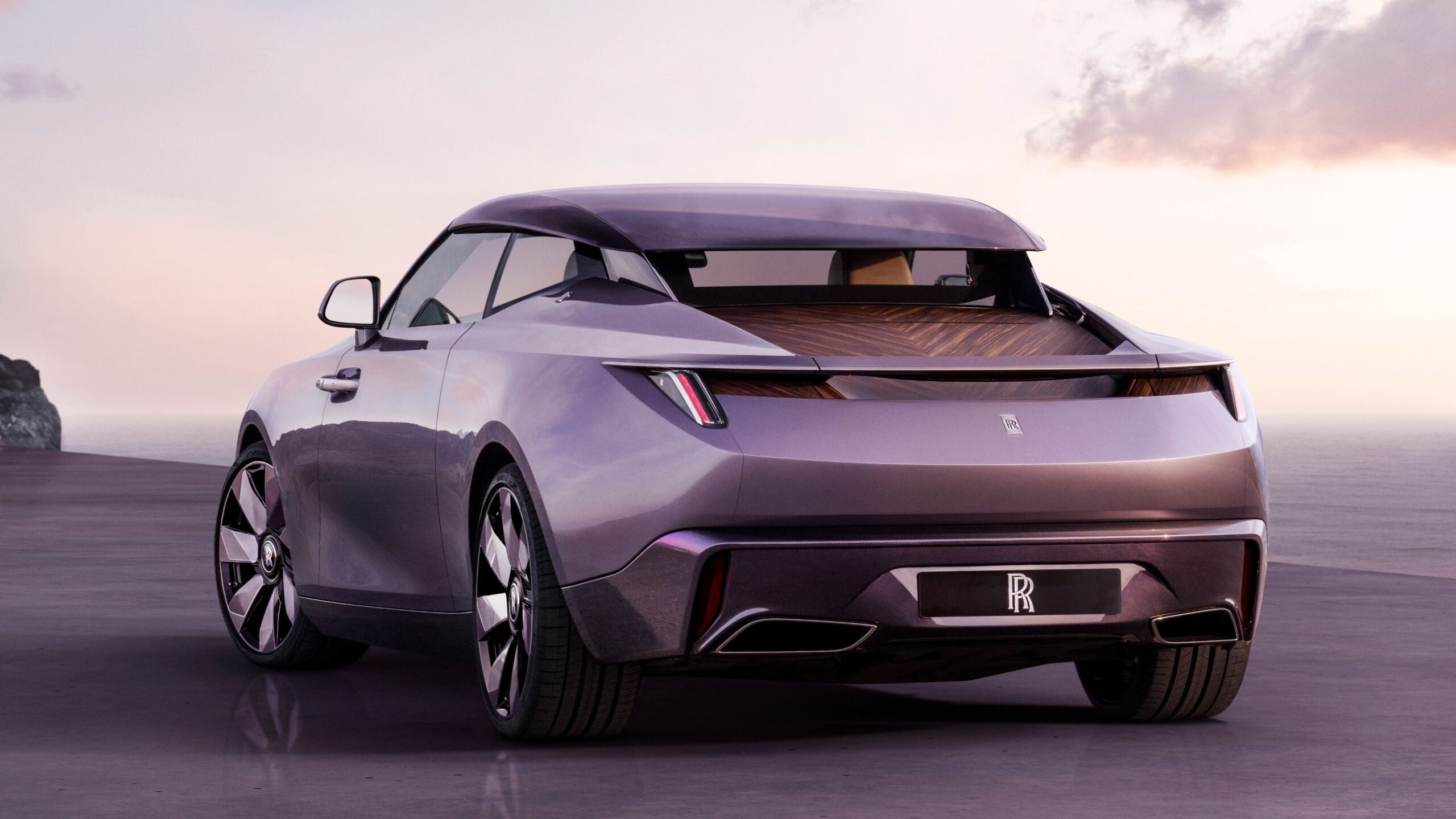 Rolls-Royce představuje Droptail Amethyst: Vyjádření ušlechtilosti, čirosti a odolnosti